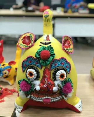 成果展示丨天津大學布老虎制作技藝與葫蘆雕刻技藝培訓班結業作品展進行時
